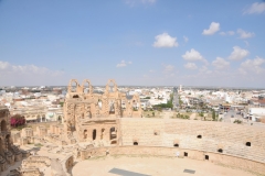 In the Middle Ages, it served as a fortress, and the population sought shelter here during the attacks of Vandals in 430 and Arabs in 647. In 1695, during the Revolutions of Tunis it served as a fortress again. 