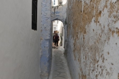 Close to the seaside the walkways are very narrow. Almost impossible to pass anyone while walking. 