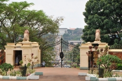 Wankaki - Main Gate. Only opened for the Kings car only.