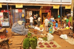 During this journey we pass through the lush countryside of the infamous Luwero Triangle, sometimes referred to as the killing fields of Uganda during the country's armed struggles of the 1980's.