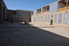 On the left of the fortress gate there are guarding and storage facilities, stables and repair shops. A long narrow corridor leads inside the citadel. It connects all the yards with the entrances to all the rooms, chambers and halls of the fortress. The first yard was intended for envoys waiting for audiences with the khan. The second one was used for the fortress defending ordnance. The khan’s council gathered in the third yard.