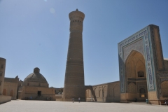 When the Kalon Mosque of Bukhara was built in 1127, its minaret was probably the tallest building in Central Asia. It can house 10,000 worshipers and its roof consists of 288 domes. In addition to its main purpose as a minaret, the Kalon Minaret served as a watchtower and a guide to approaching caravans on the Silk Route.