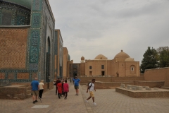 this place is sacred for Muslims, and every ruler sought to build a memorial in Shakhi-Zinda and bury their loved ones here. The buildings are made of blue and turquoise tiles and are considered masterpieces of architecture from the XI century to the beginning of the XX century.